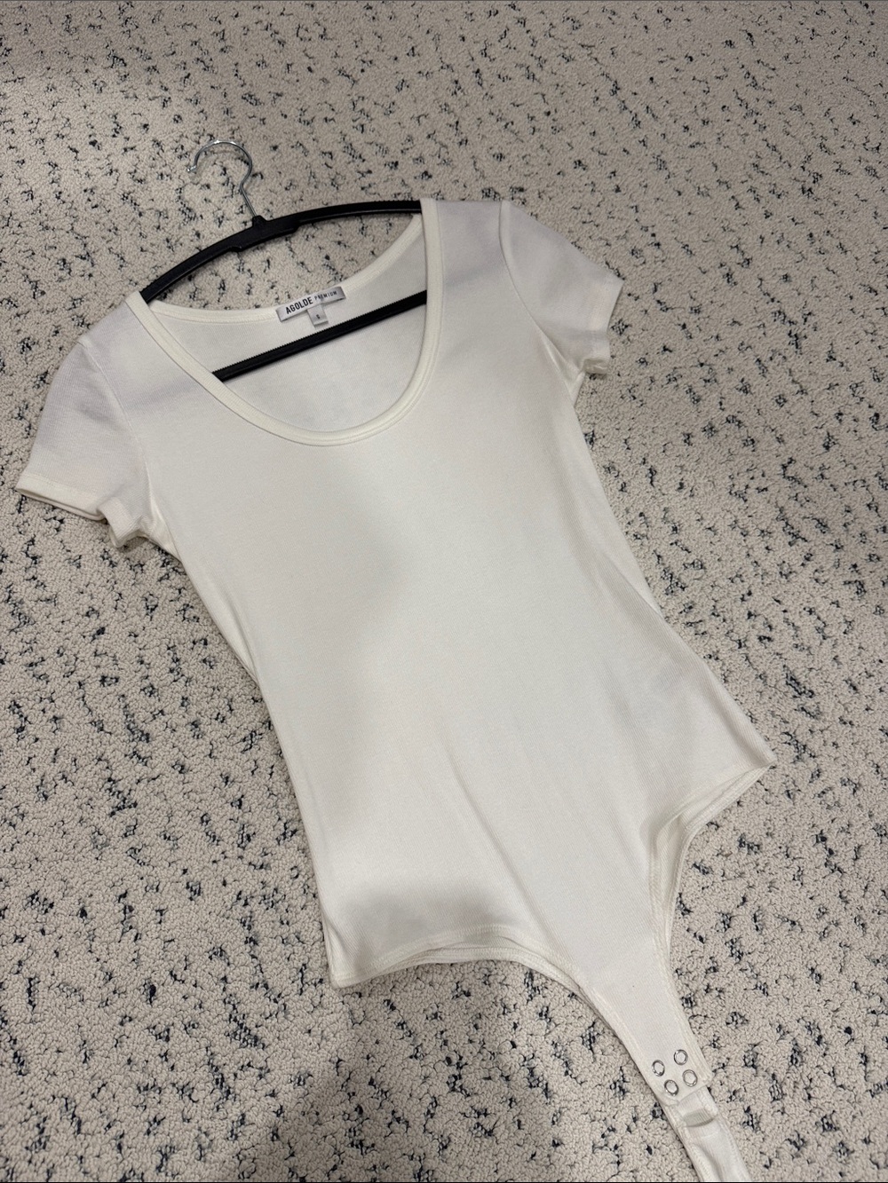 Agolde White, Ribbed, Scoop Neck Short Sleeve Bodysuit. Never worn!
